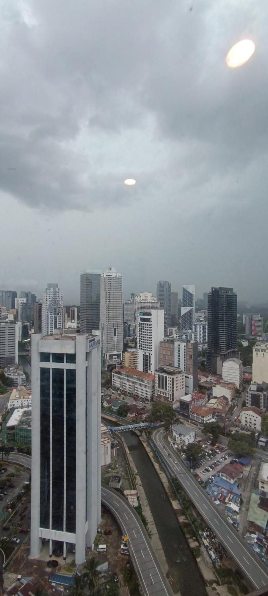 Skyward At Platinum Klcc * Kuala Lumpur